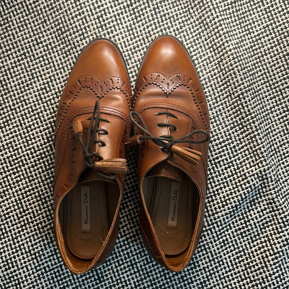 Massimo Dutti Oxford leather shoes for women